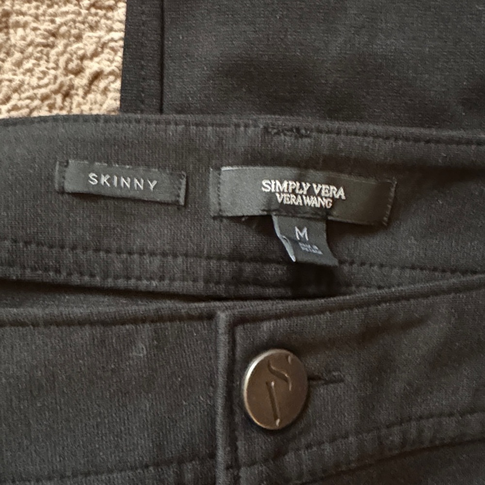 Simply Vera Vera Wang Black Mid-Rise Skinny Straight Leg Jeans. Women Size M - Picture 2 of 8